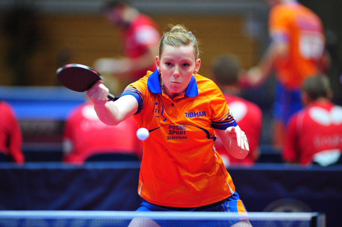 Dames in de halve finale na een 3-0 overwinning van Britt Eerland op Liu Jia!!! #ITTFEuros2017 #TeamNetherlands