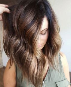 Kristin_Elyce's tweet photo. This ombre LOB is the epitome of fall; get your cut this weekend! #AtlantaHairstylist #ArtistryBuckhead https://t.co/yGXBDP6vY4