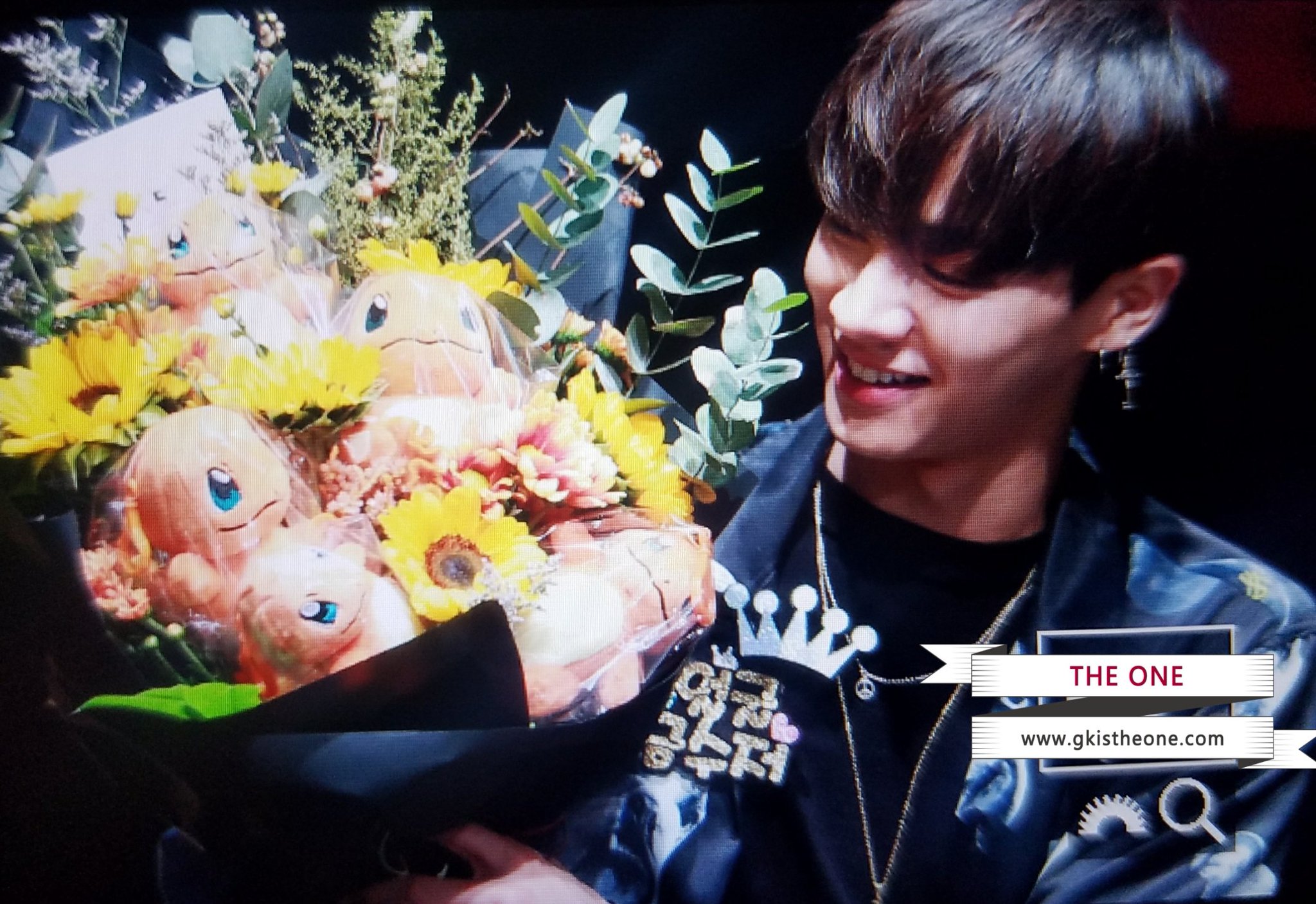 DJwv1XiUEAAzehJ.jpg:large