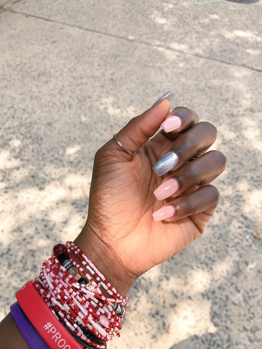 _HurdleFloww's tweet photo. My nail tech @ Kevin Nail in CP hooked ya girl up for the wedding tmrw yalll. #litttttty https://t.co/ebn667JIZD