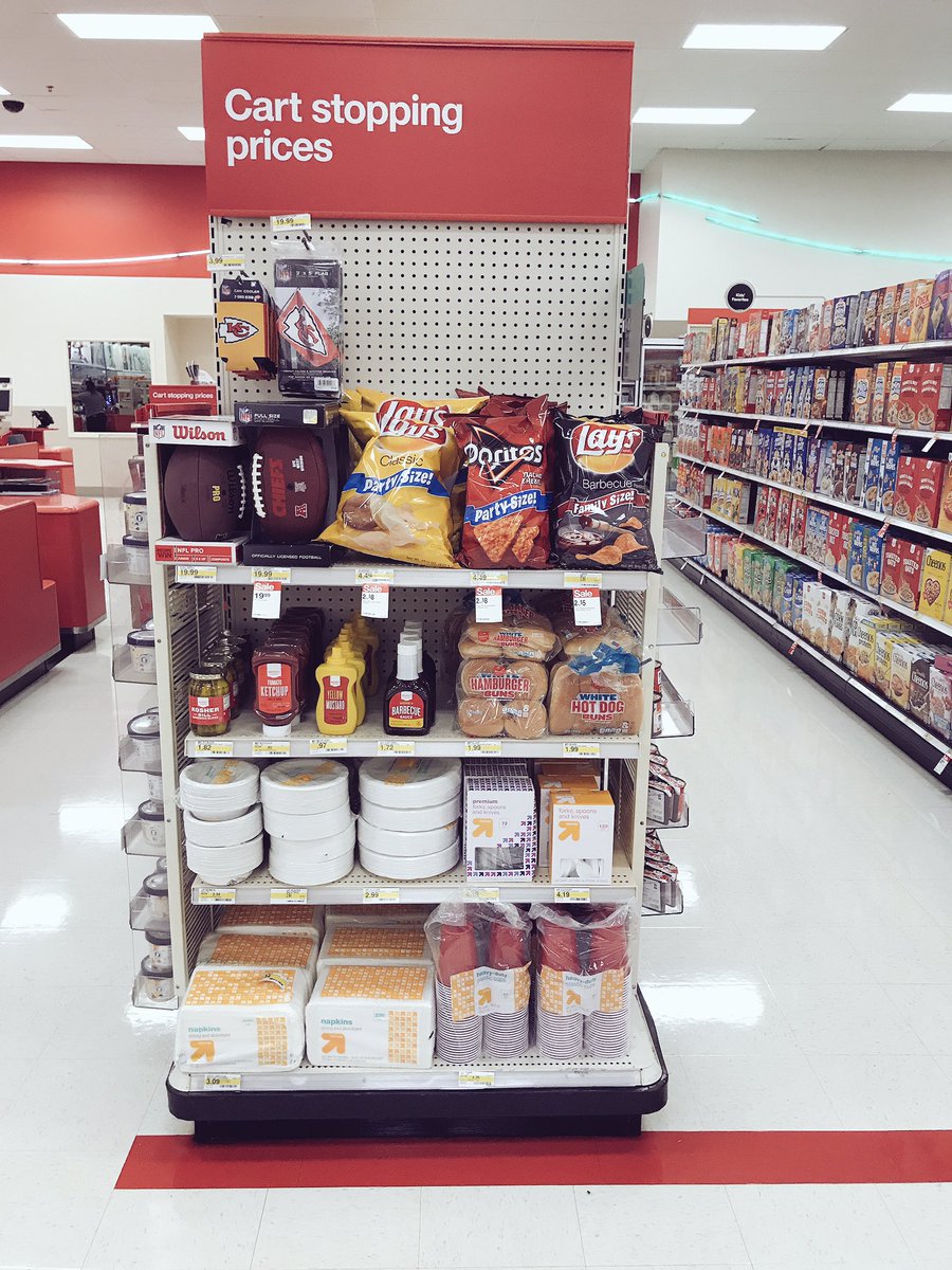 Target1388's tweet image. Get all your tailgating needs here at #1388, for Sunday's Chiefs Home Opener! #Footballseason 🏈❤️ #D123 @CRBrookhouser @A_Leigh_ @Wheat6Nat