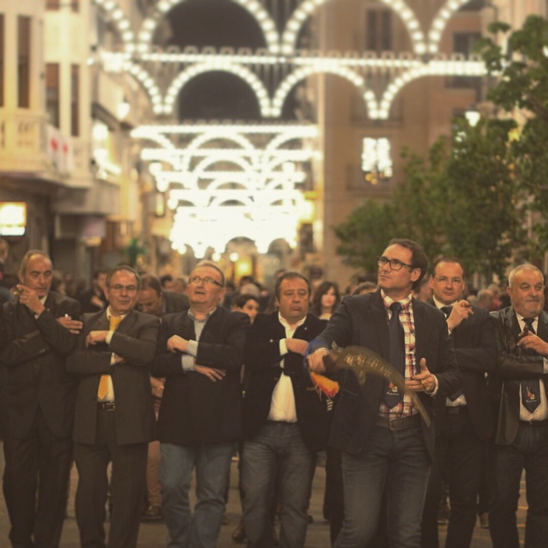 Ja tenim horari d'entradetes per a Mig Any! #AlcoiUnaFestaÚnica