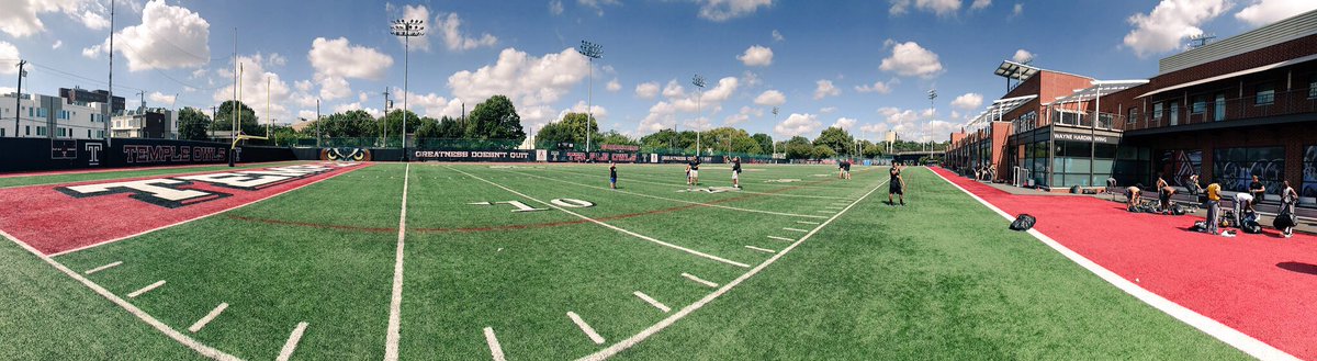 OhioDominicanFB's tweet photo. Big time thank you to the @Temple_FB program for hosting our Fast Friday practice! #RELEN17ESS https://t.co/K3OJ0MpCgQ