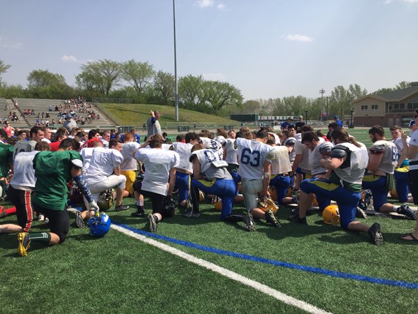 Toppers clash with Colts Sunday dlvr.it/PnF1Bt https://t.co/Kc921jscau