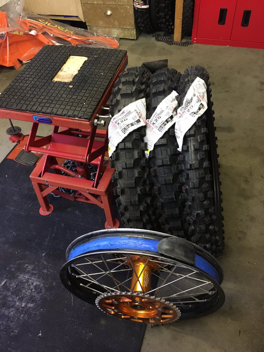 Apex Motocross park (@apexmotocross) on Twitter photo Thanks to @Mark_Fereday for pulling out the stops to sort some fresh rubber for the last round of the Imba in π©πͺ@BridgestoneUK on <a href="/TalonEng/">Talon Engineering</a> Thanks to @Mark_Fereday for pulling out the stops to sort some fresh rubber for the last round of the Imba in π©πͺ@BridgestoneUK on <a href="/TalonEng/">Talon Engineering</a>