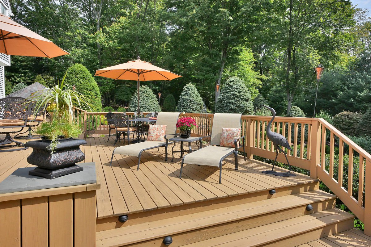 NJHomeScene's tweet image. HOT! Get a 1-day jump on this EXCEPTIONAL #RandolphNJ Home LOTS of PICS &amp;amp; Floor Plans ow.ly/e9TY30fbEWr #ShongumLake #RicklandEstates