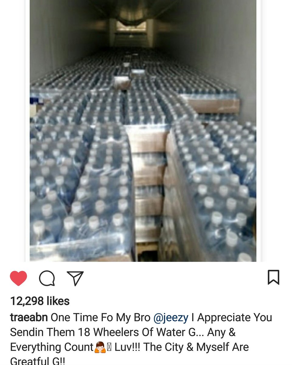 codehip_hop's tweet image. #Jeezy sends 18 Wheelers full of water to Houston to help with the #HurricaneHarvey relief. 💯🐐🙏👏
