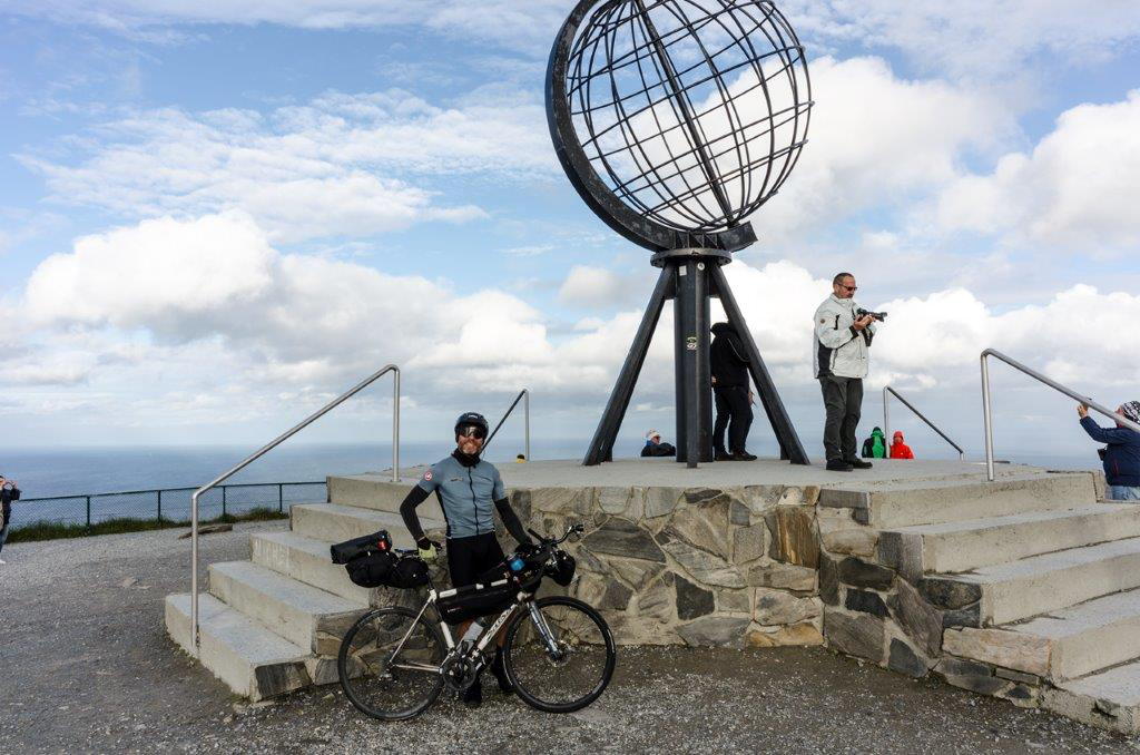 iltirreno's tweet photo. In bici verso Capo Nord mangiando solo vegano: l'impresa del #pratese Simone Parri
https://t.co/XHoyfPwZmY https://t.co/0acZIH5c95