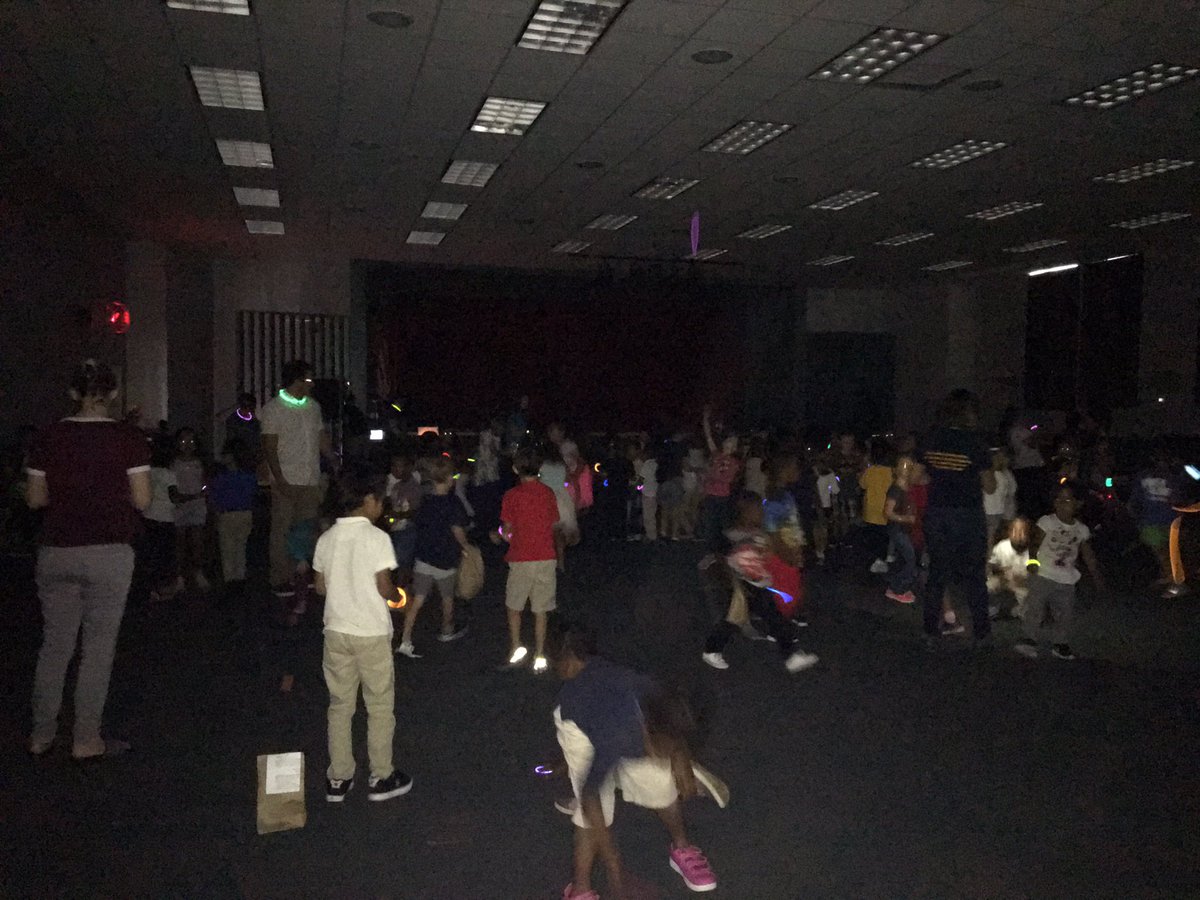 gjrobinson's tweet photo. @CEEMEagles Kindergarten & First graders having a great time at their #PBIS #GLOWPARTY! #GettingTheirGlowOn https://t.co/1Q1M7F33g5