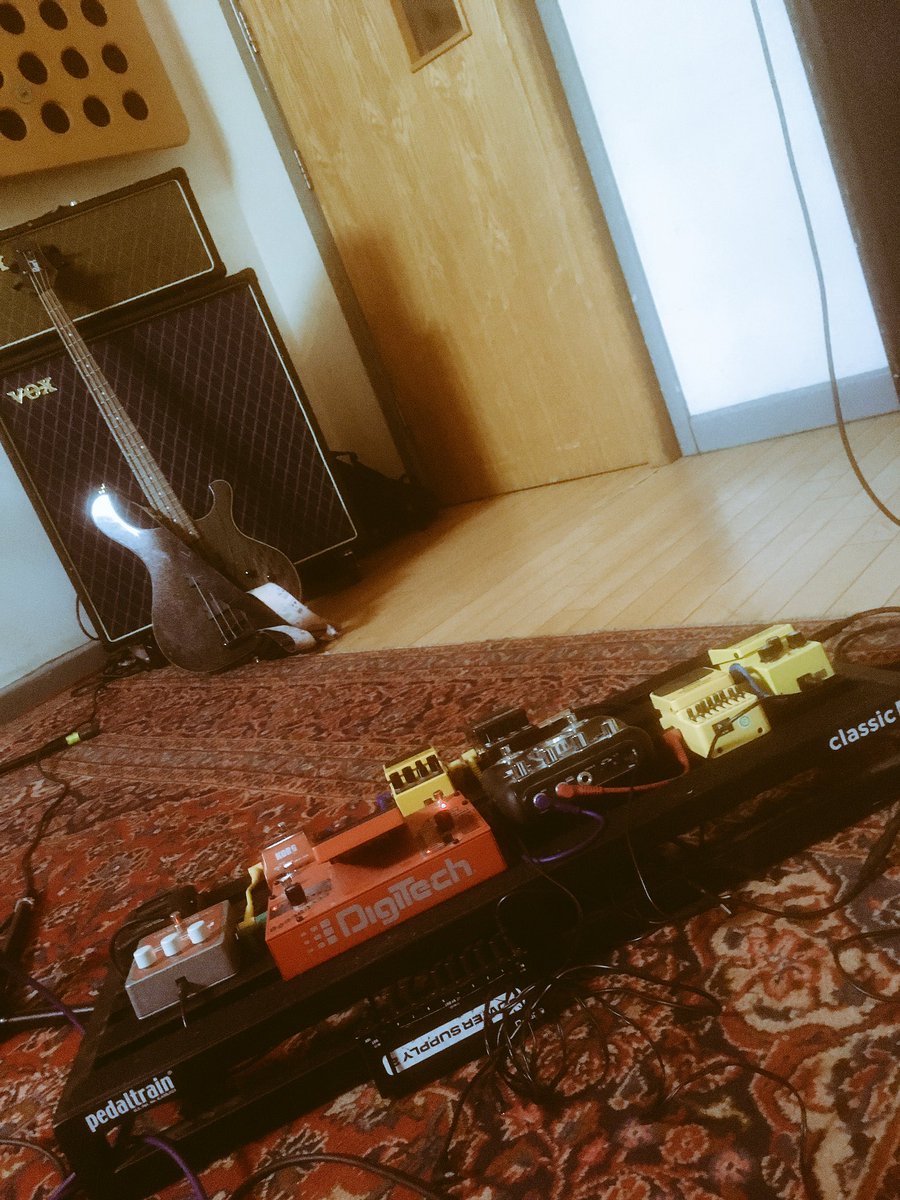 ThirdDigitUK's tweet image. 2 days til Sussex Fresher's Festival - 2 days til Digit rise from the dead