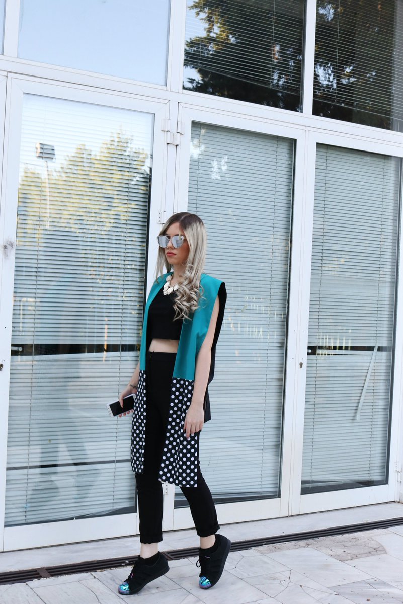 chubby_cheeksgr's tweet photo. AQUA &amp; DOTS ➡️ https://t.co/LkNuq5kTUW 
#fashion #fashionblogger #OOTD #Fashionista #Fashionistas #outfit #trend https://t.co/vYVQAzNdgz