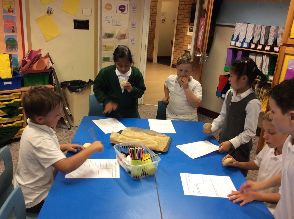 WilliamLawSch's tweet photo. Class 12 have triumphed! Despite their wobbles, the children used their learning powers to make bread without any adult help! #reallearners https://t.co/1263AiEK9T