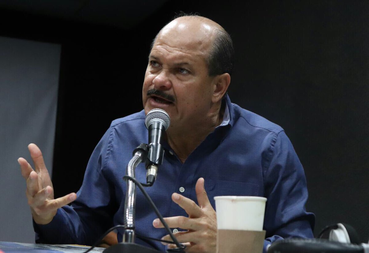 bergmannerestu's tweet photo. #TrabajamosPorEcuador En  #Proforma2017 exhorté al pleno @AsambleaEcuador votar a favor sin embargo bancadas de oposición votaron en contra https://t.co/7QcudGMGfC