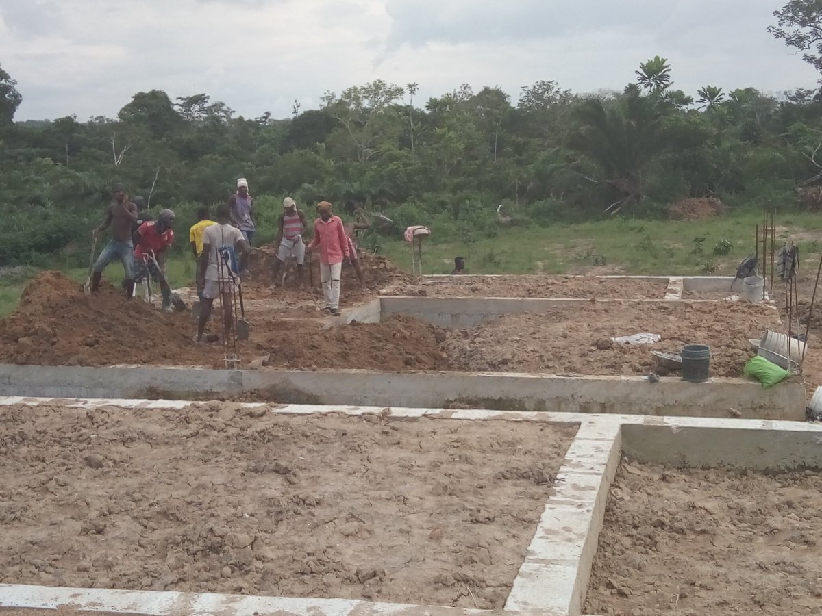 AyadeRevolution's tweet photo. Ongoing construction work at the ultra modern cocoa processing factory ikom #Ayadeontour https://t.co/bxU56020r9