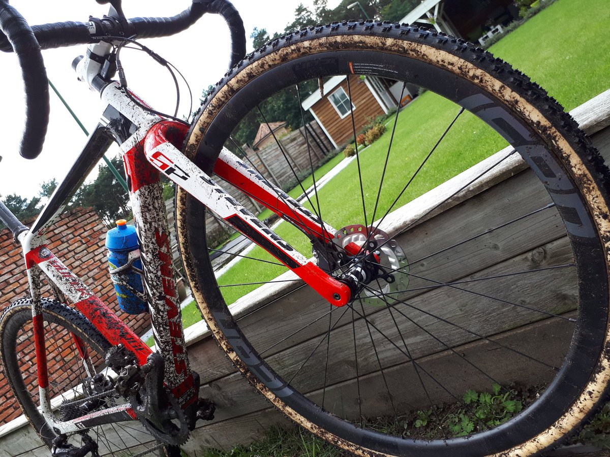 MaesShana's tweet photo. Tomorrow home race Vorselaar!! #firstmud #slippery #fun @cxvorselaar @DonenVondelmole @StevensBikesHH @iconwheels_eu https://t.co/MRW1iRrAvZ