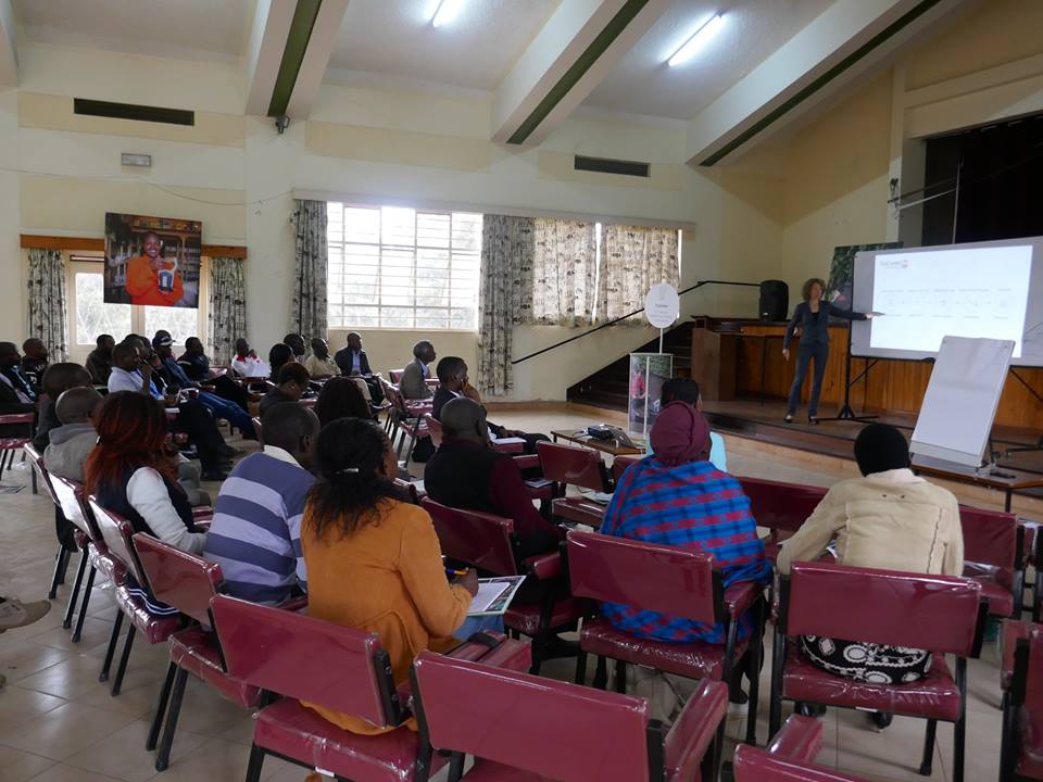 SoilCaresFoundn's tweet photo. Celebrating the first results of the #ScanningForSuccess project in Kenya! Thank you all for participating and making the event successful! https://t.co/AThTRj9PzX