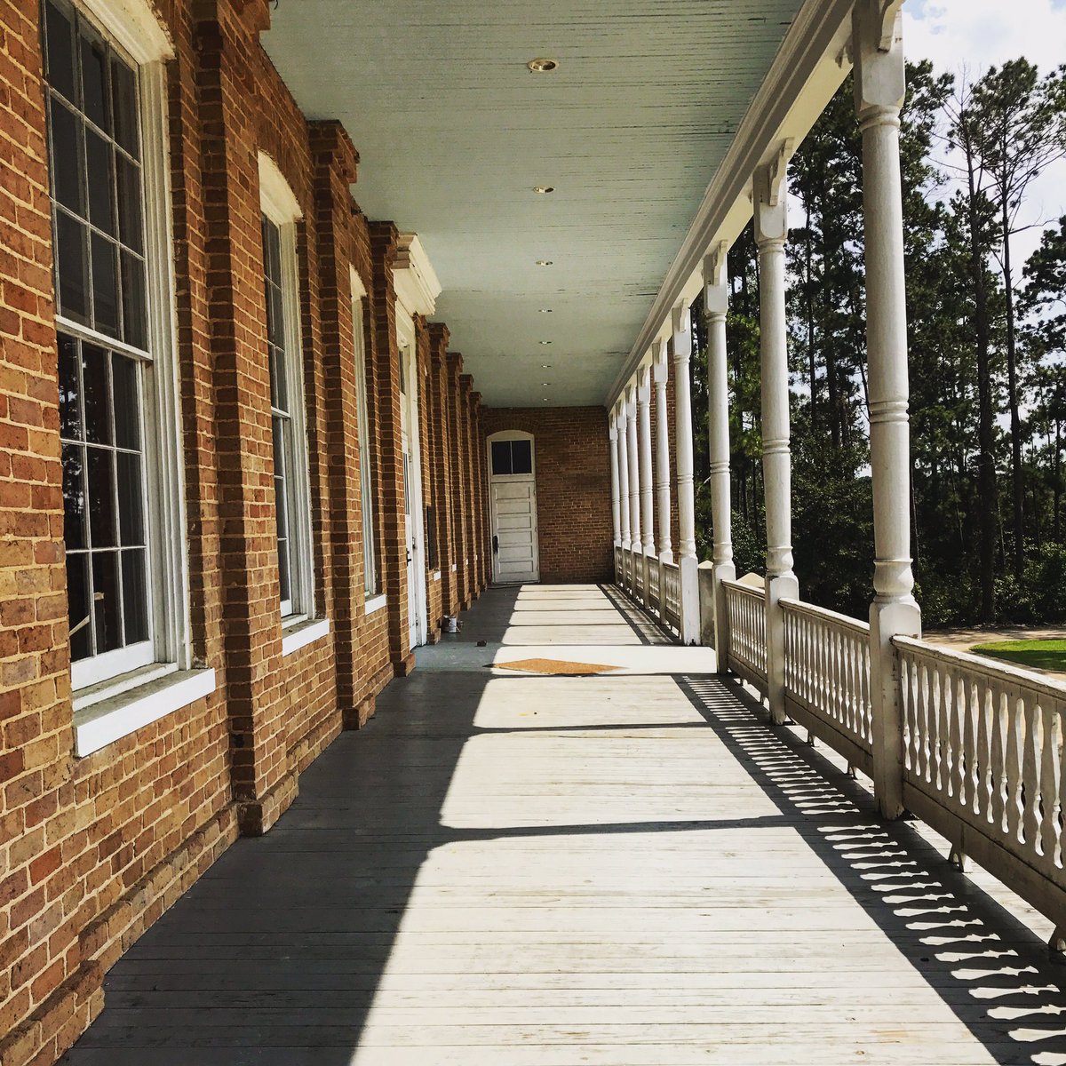 BackroadsStaff's tweet photo. The incredible front porch of the Old Wesson School. #oldwessonschool #wessonms #ifthesewallscouldtalk #promotemississippi #history https://t.co/RzXCXWlRVM