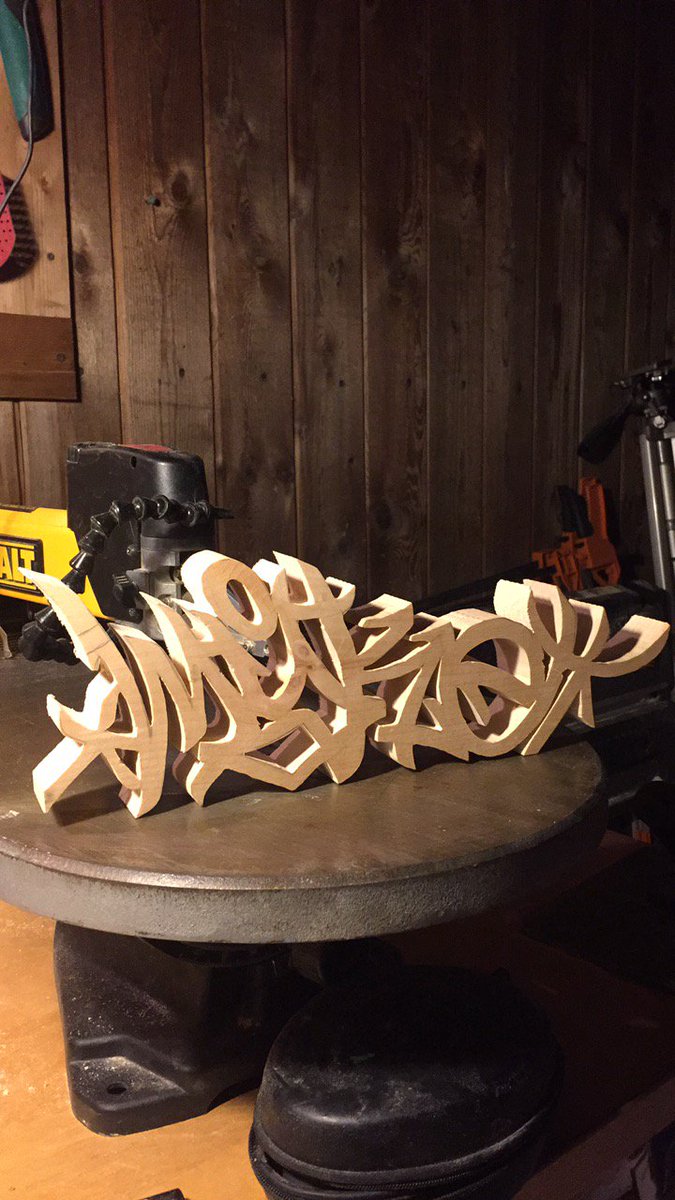 613MG's tweet photo. Time for a sand and stain. @DEWALTtough #typography #graffiti https://t.co/NKXO1PTyLd