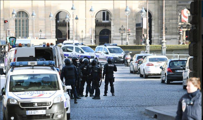 France: Muslim yelling Allahu Ackbar attacks two women with hammer