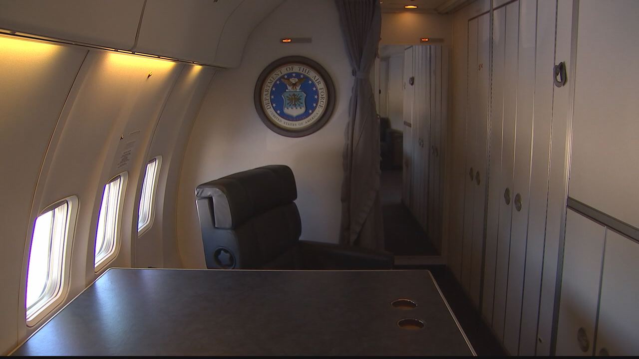 Inside the Vice President's Plane: Photos of Air Force Two