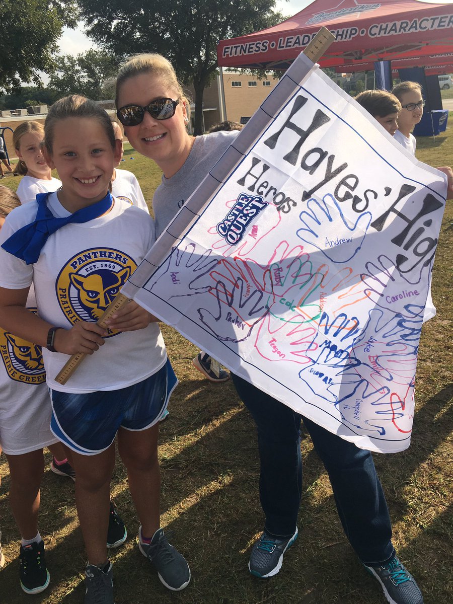 MsGunnPCE's tweet photo. Boosterthon Fun Run! @PrairieCreekPCE Gunn's Guards and Hayes' High Fives! #funrun #boosterthon #prairiecreekelem #cantstopRiSD https://t.co/YUBzl0ORm8