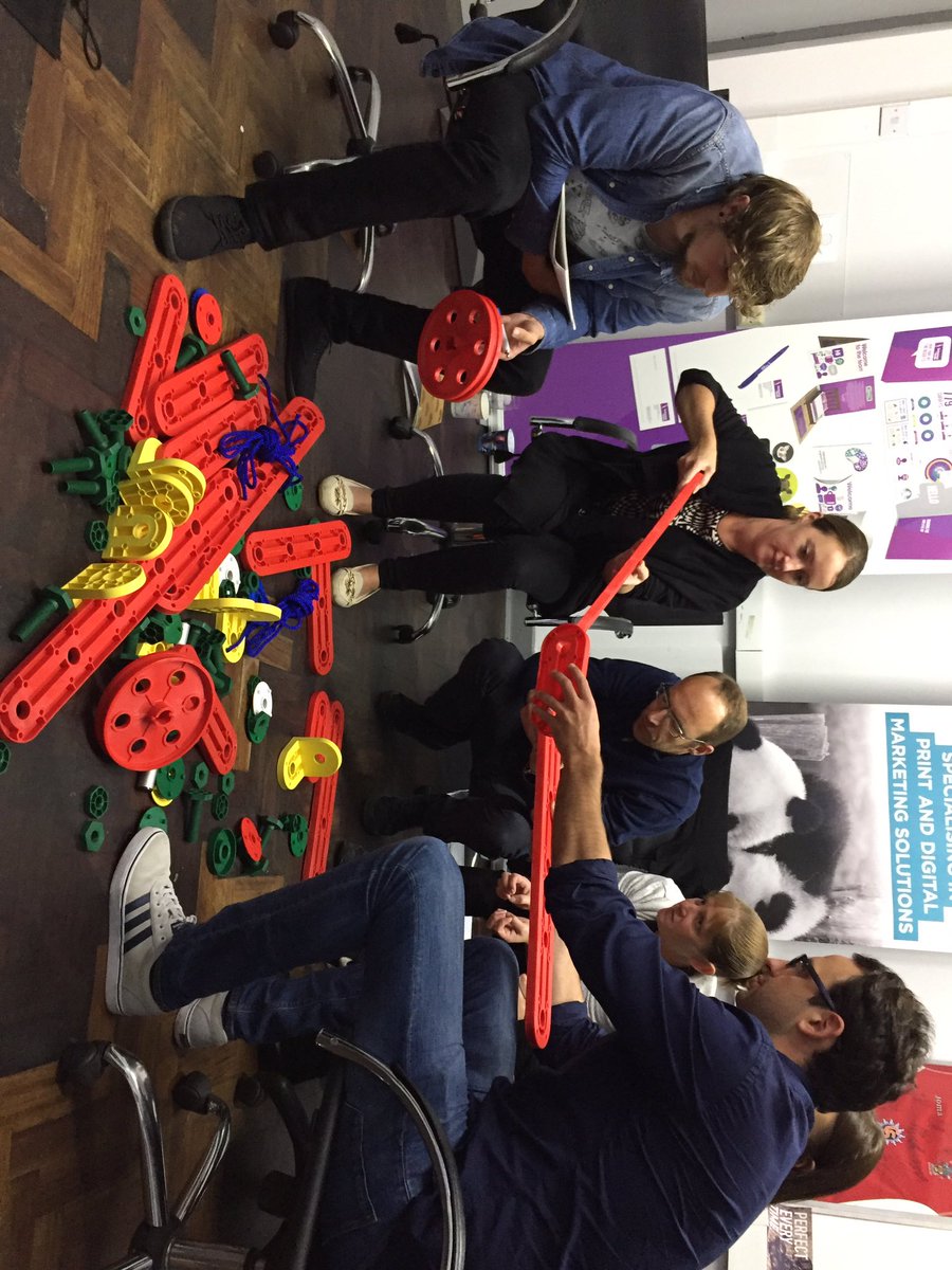 CleverCham's tweet image. Amazing team session today with media village, thanks guys.  #MediaVillage #Training #development