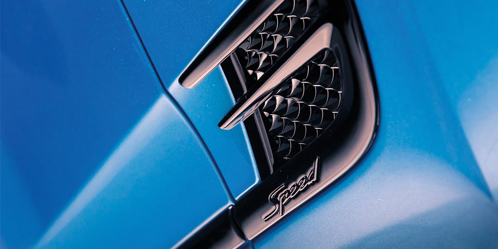 The #Mulsanne Design Series by Mulliner at Frankfurt #IAA2017. Pictured: Exterior Kingfisher. Discover more: bit.ly/2ju6vOy