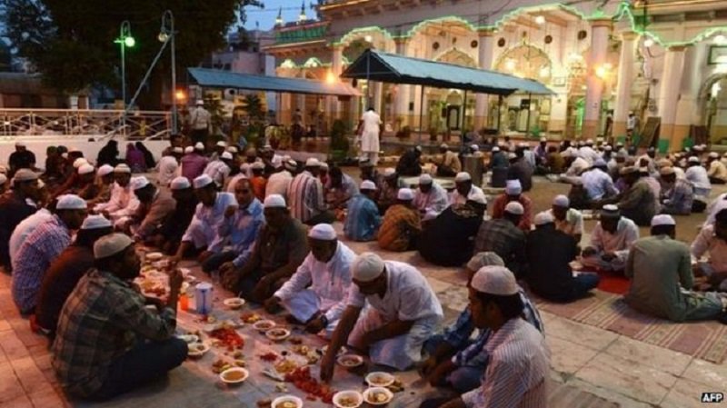 Омовение во время поста рамадан