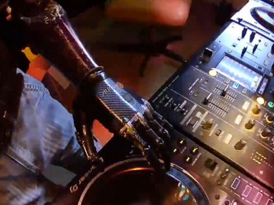 DBebionic's tweet image. #RDSAcademy djbebionic a tutti gli effetti