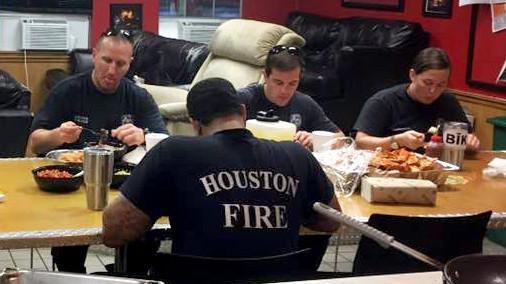 36 hours on the road, 44 hours at the stove: <a href="/Cook_StPaul/">Cook St Paul</a> owner fed Houston firefighters in hurricane’s wake ebx.sh/2y3Y0fw