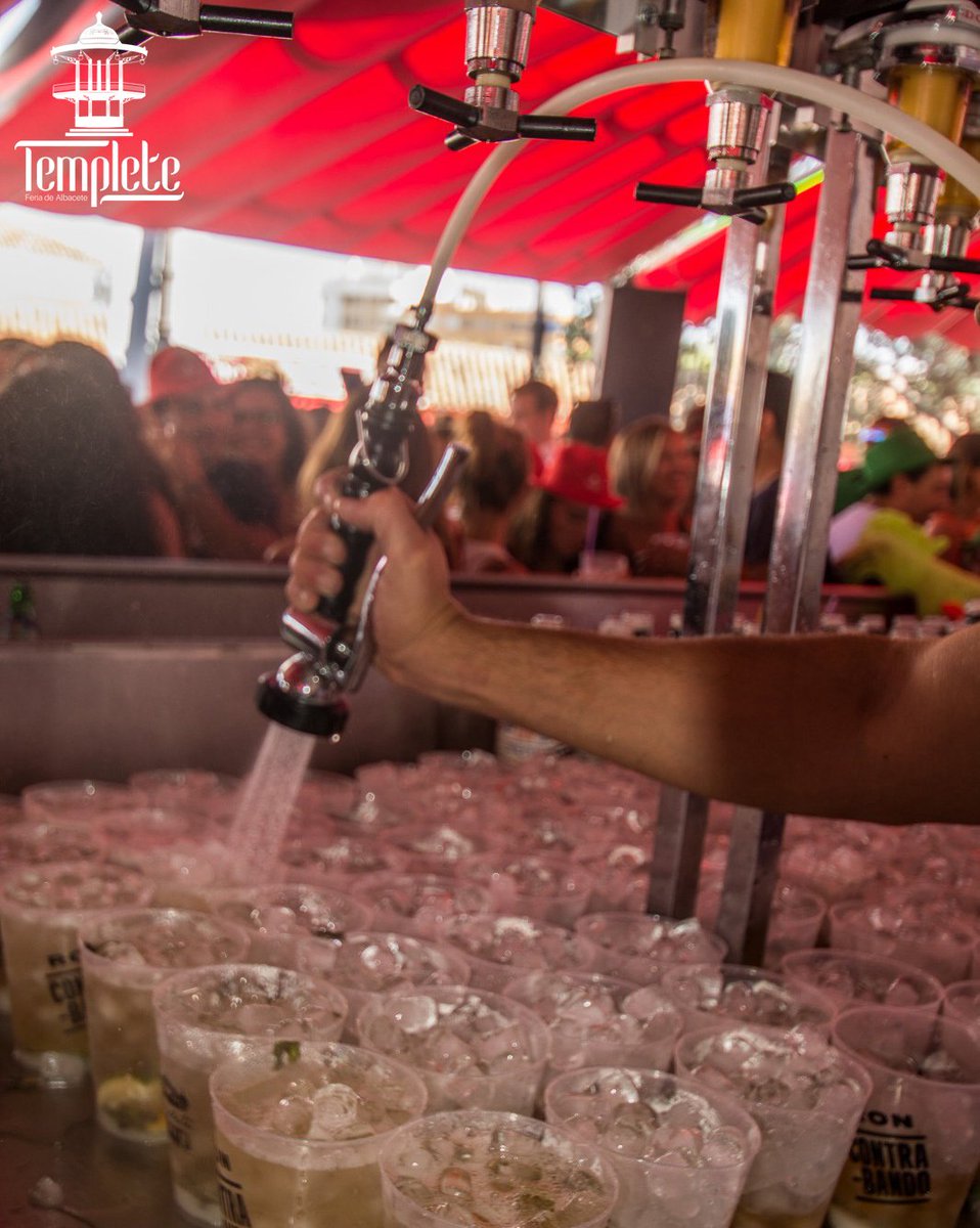 TempleteAB's tweet photo. ¿Cuántos #mojitos te has tomado en lo que llevamos de #FeriaDeAlbacete2017? ¡¡¡Y los que te quedan. Vamos Templete!!! https://t.co/37ce0l2y6Y