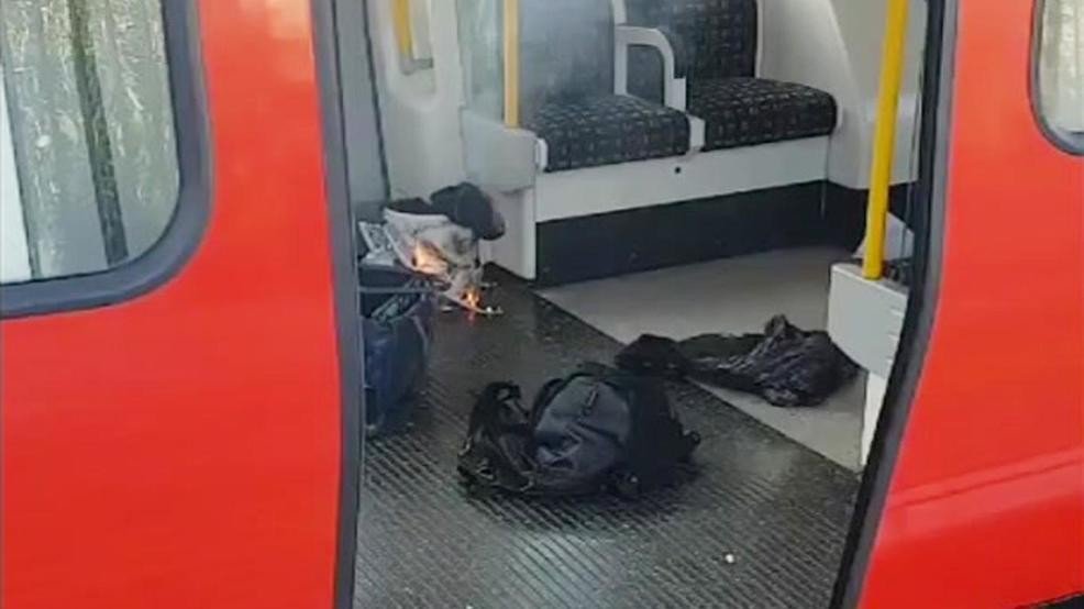 London subway terrorist attack - 29 injured terrorist on the run