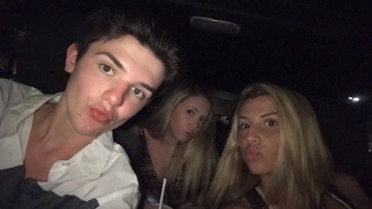 ggondolfe's tweet image. happiest of bdays to my bff.i love you more than words can describe ❤️ 18 looks good on you,don't leave me!!! #villanova #3for4 @shane91599