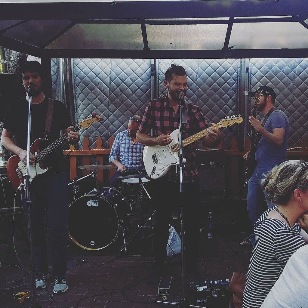 Playing #livemusic NOW at #westoverbeergarden #nocover ift.tt/2x8Jm93