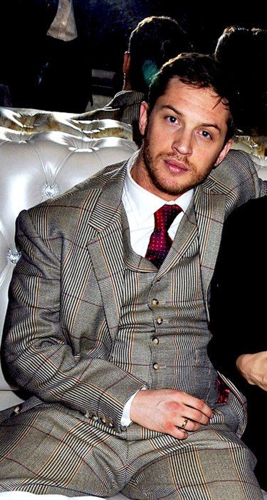  BIRTHDAY TOM HARDY!!!!!      