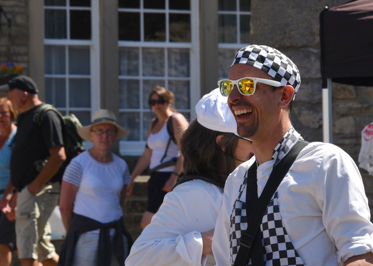 GrassingtonFest's tweet photo. With it getting chillier, I want to get back to summer days, smiling faces and a fortnight of Festival Fun. Roll on next June! #dontlikecold https://t.co/rCt2pl85nk