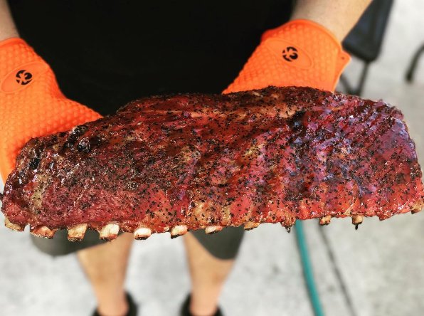 KCBBQSOCIETY's tweet photo. Ready to eat some porktastic Smithfield samples this weekend! #probbqtour #samsclub #smithfield #bbq #bbqnation #bbqlife #kcbs https://t.co/RmaUWwlWz8