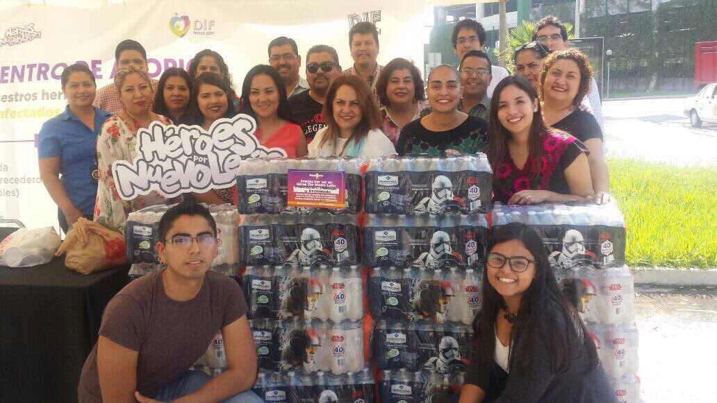 IgualdadNL's tweet photo. ¡Los Héroes por Nuevo León andan bien jaladores! Unos ya llegaron a donar, otros están repartiendo comida afuera de hospitales... 1/2 https://t.co/5i98XM0MP8