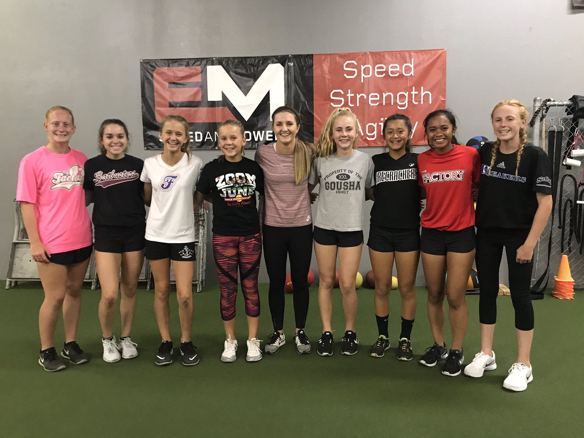 Chippingaway48's tweet image. Another successful Left Side Strong Side Camp, thank you EM San Diego for hosting! #tuneinnextweek