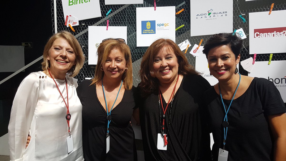 lidiaems's tweet photo. Momentos de #SuperHeroes17 con @Francoisebe @mpellejero @atarecos @HyperGeekGC @NemeSys20 😙 https://t.co/XPvqd2RMGo
