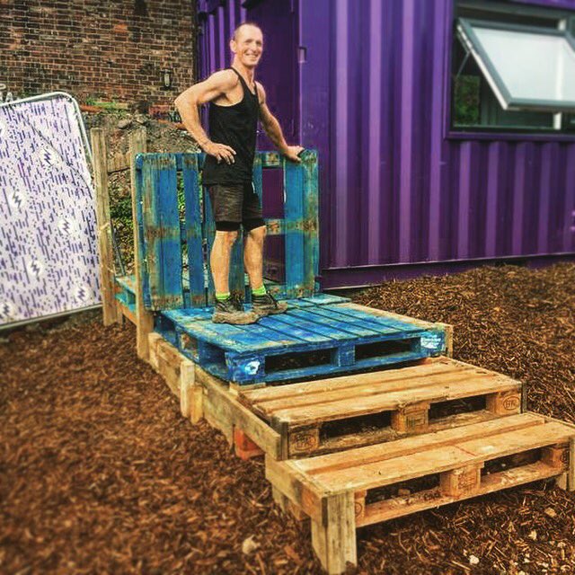 #upcycled #woodpallets steps <a href="/MayfieldMCR/">Mayfield</a> <a href="/GRUBMCR/">GRUB</a> office; Alongside Site tidy-up by <a href="/GreenHealthGMcr/">GreenHealth Alliance</a> in advance of #BritishStreetFoodAwards