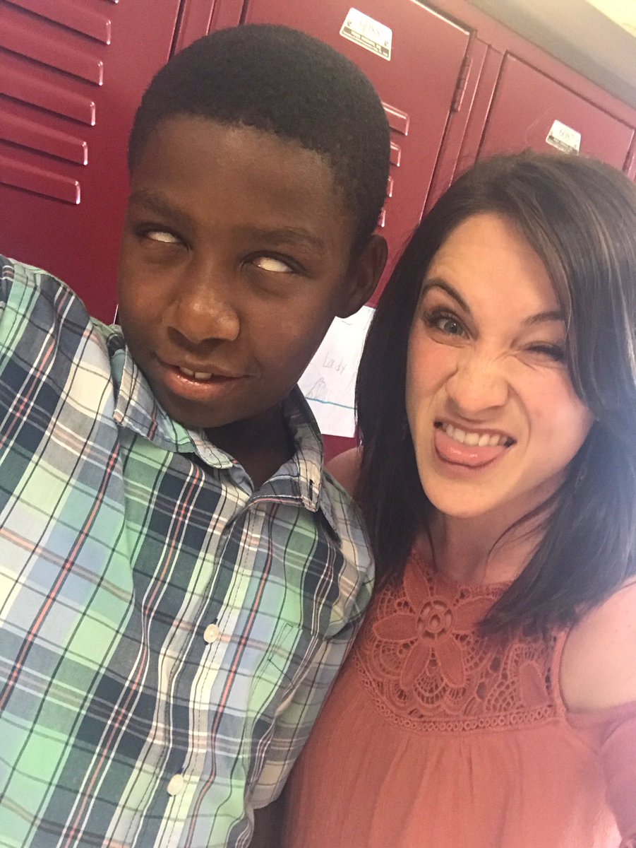 TeamDarroughDRE's tweet photo. These two were rewarded with a #teacherselfie! We love you, @TeamWilkey410 😘 https://t.co/YVZhqjVLUg