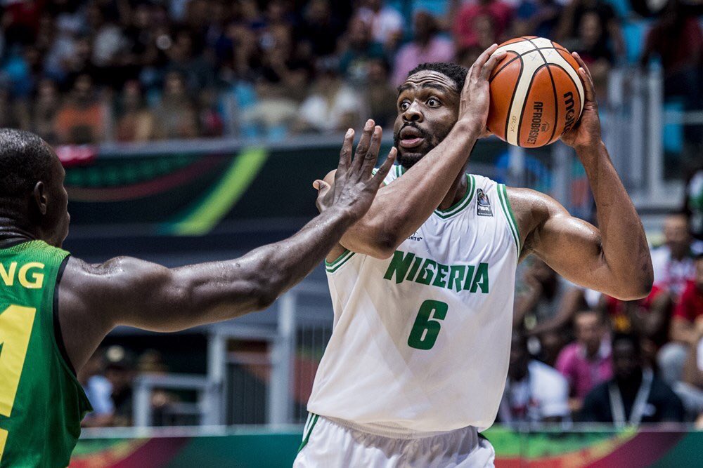 Nigeria is going to the final again as we defeat Senegal 76-71. 

We are about to DEFEND OUR TITLE 

 #Afrobasket2017
