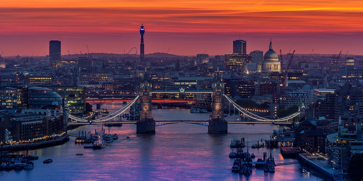 StPaulsLondon's tweet photo. Maybe it's because I'm a Londoner, 
that I love London Town. 

Greatest city. Greatest people. 
#LoveLondon
#LondonIsOpen 
#PutTheKettleOn https://t.co/Rh98u6S3u6