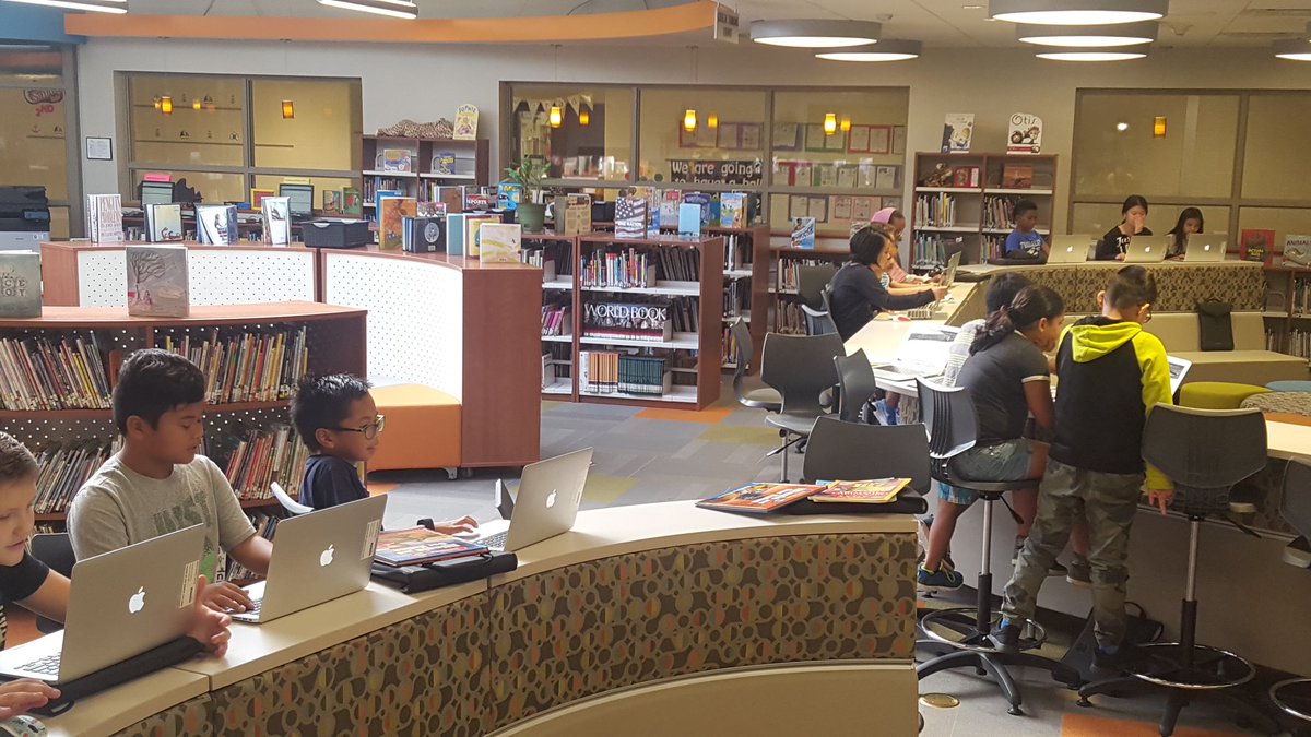 ElsieJohnsonIC's tweet image. 4th Ss working hard in the IC this morning preparing for #ExplorersWeek 🔭🌍 #collaborators @MrsMunter @cchapman93 @EJPrincipalD93 @CCSD93