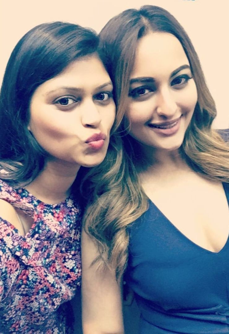 TeamSonakshi's tweet photo. [PIC]: @sonakshisinha with @iAmNehaBhatt At The Montcalm London Marble Arch! #DaBanggTourUK https://t.co/uvVReWz7aI
