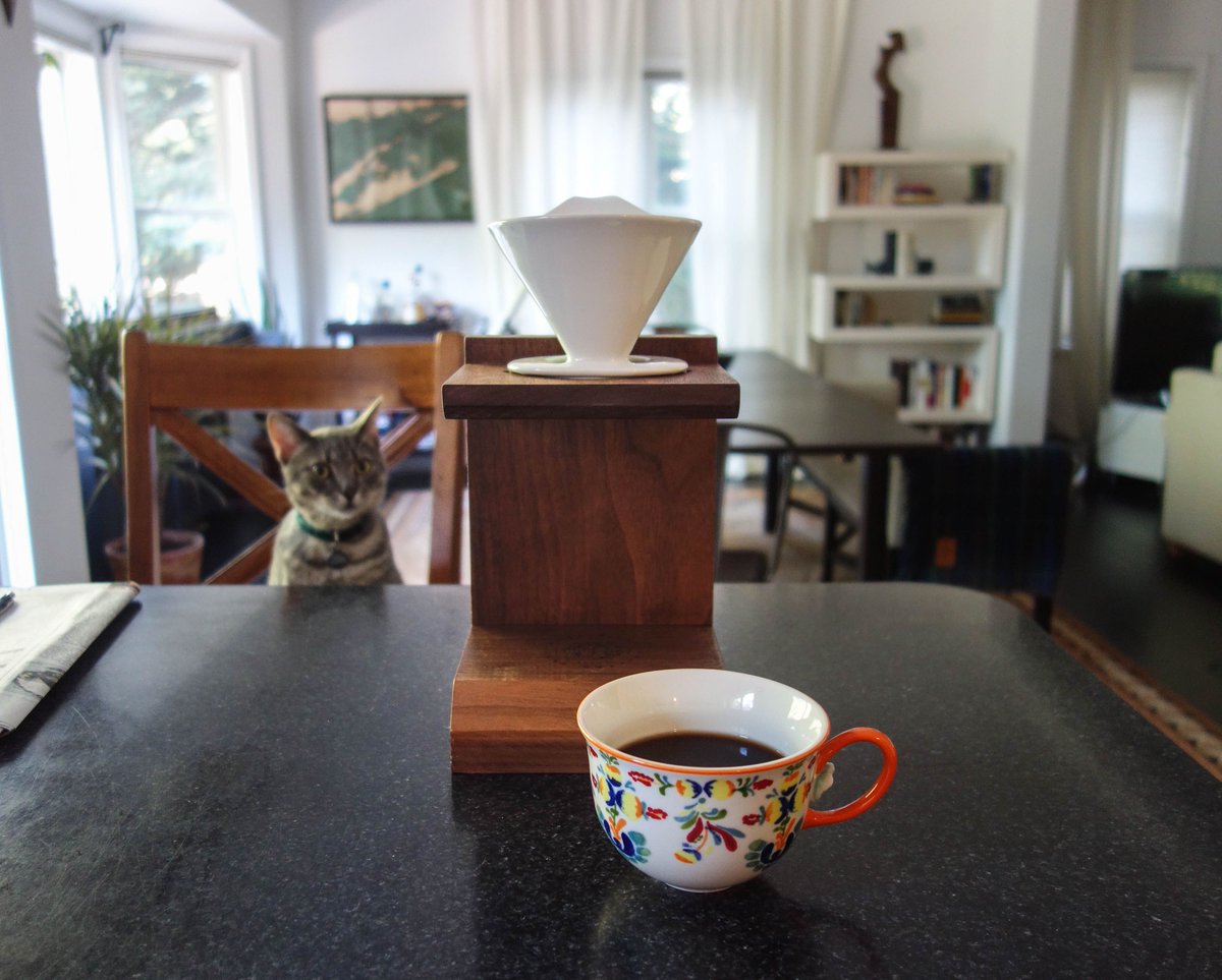 moimportco's tweet photo. Mornings done right with @the1906gents https://t.co/ZzzVUmqrLO #coffee #beardcare #grooming #pourover https://t.co/3y8lF0THFD