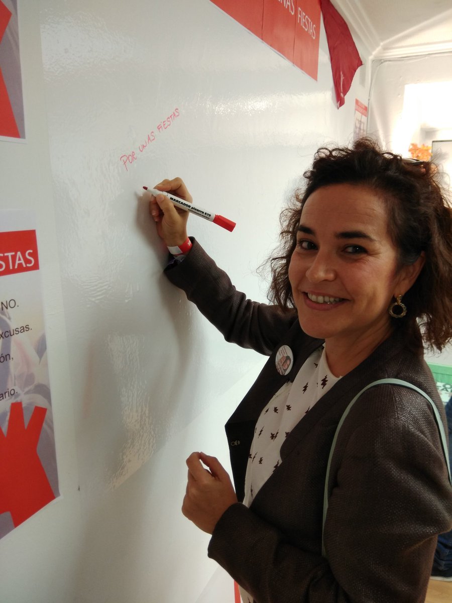 jslogrono's tweet photo. Ven al #ChamizoPSOE y firma contra las agresiones sexistas. @Beatrizarraiz y @Bretoncillo lo han inaugurado esta tarde ;) #SanMateo2017 https://t.co/VDd3mv1JsK