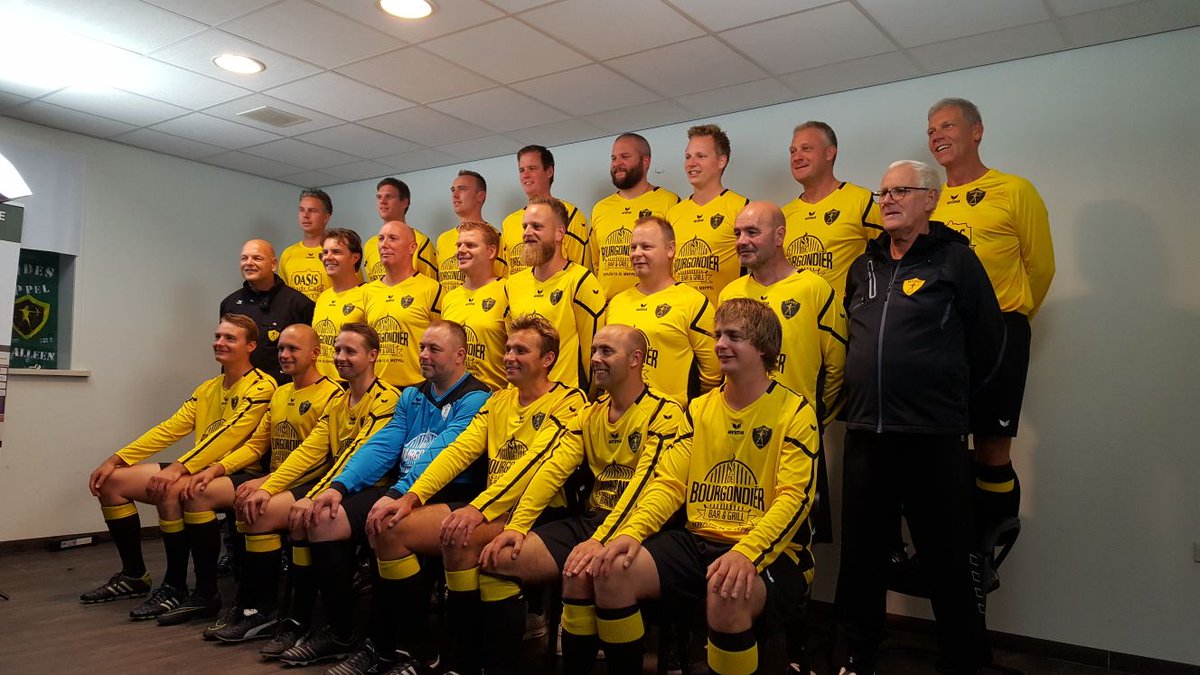 Hier kunnen de tegenstanders wel bang van worden lijkt mij😃💪 <a href="/Alcides1907/">Alcides♔</a> 3 @MvvAlcidesDrie ⚽⚽⚽