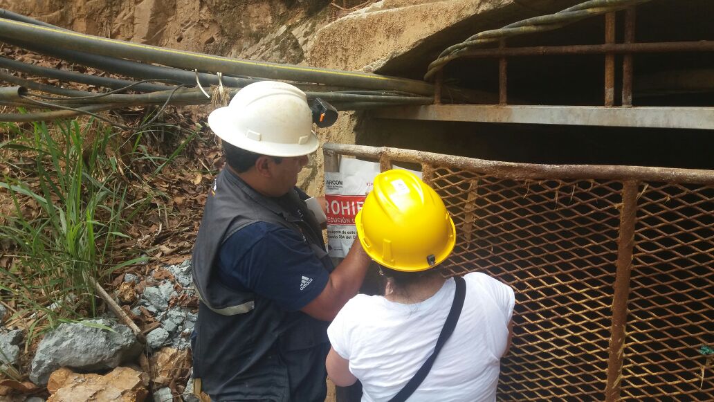 ARCOM_Ecu's tweet photo. Declaratoria del Estado de Excepción Portovelo - Zaruma para cesar actividades mineras cerca a la zona de exclusión #MineríaResponsable https://t.co/rRhELr4667